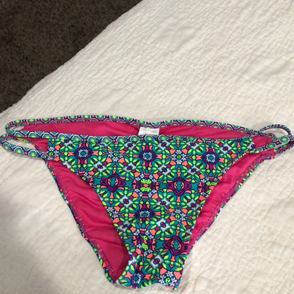 Swimsuit bottoms